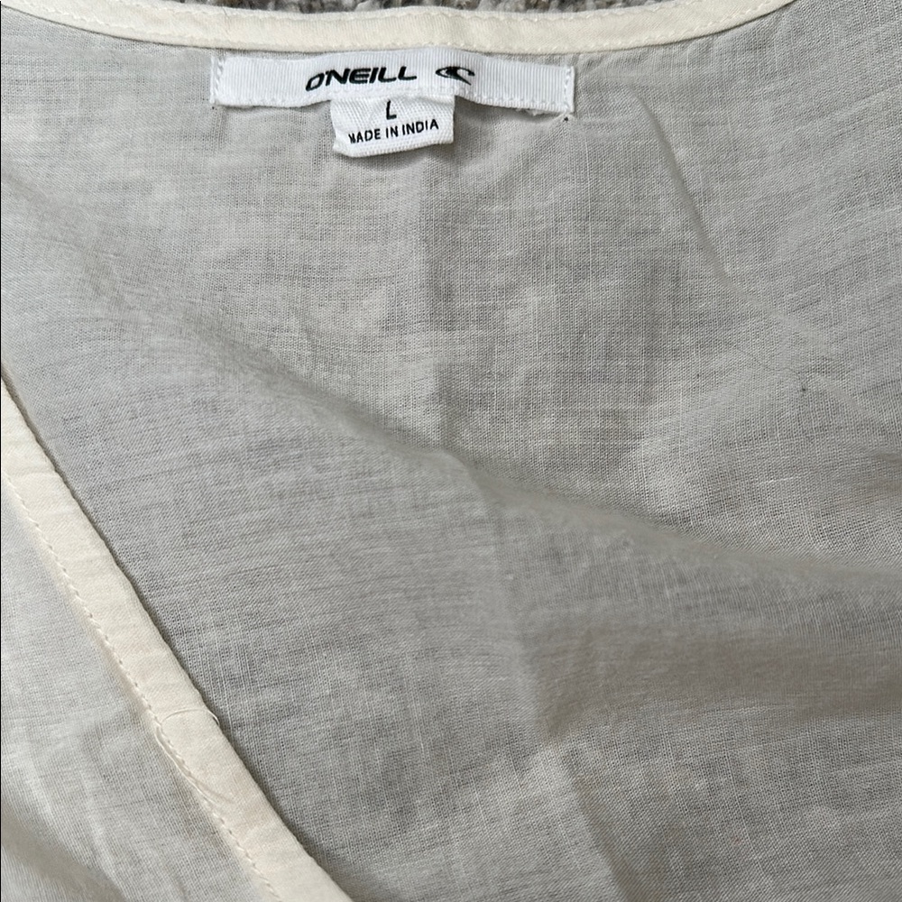 O’Neill Blouse - Picture 15 of 15
